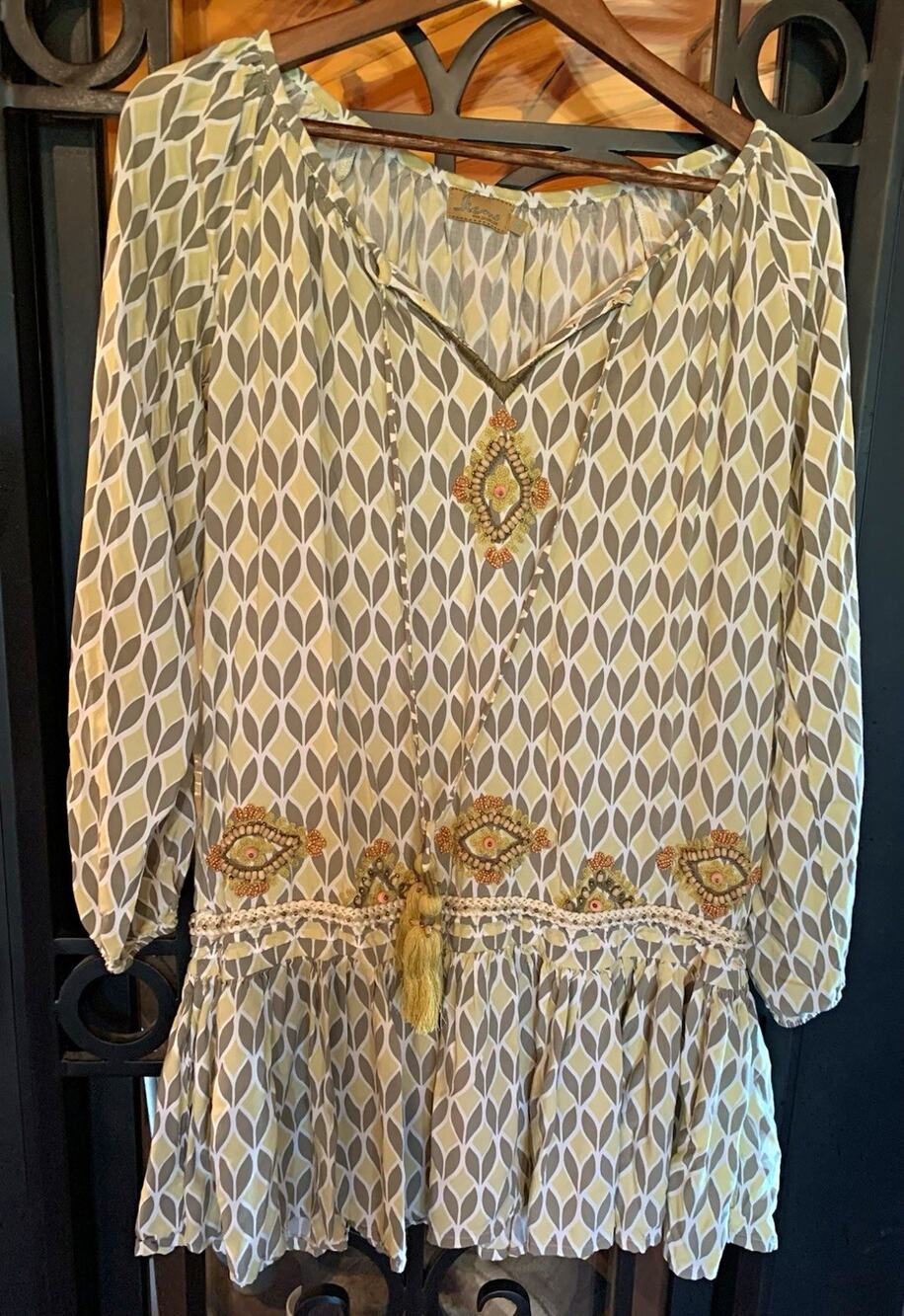 Skemo Boho Embroidered Beaded Peasant Tunic Dress Gray/Yellow M